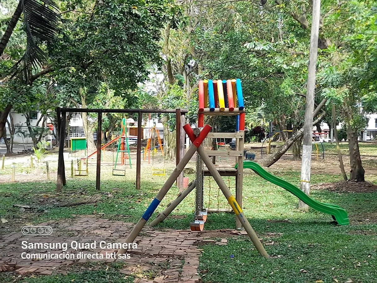 Excelente Estadia En Un Bosque Dentro De Cali.. Colombia